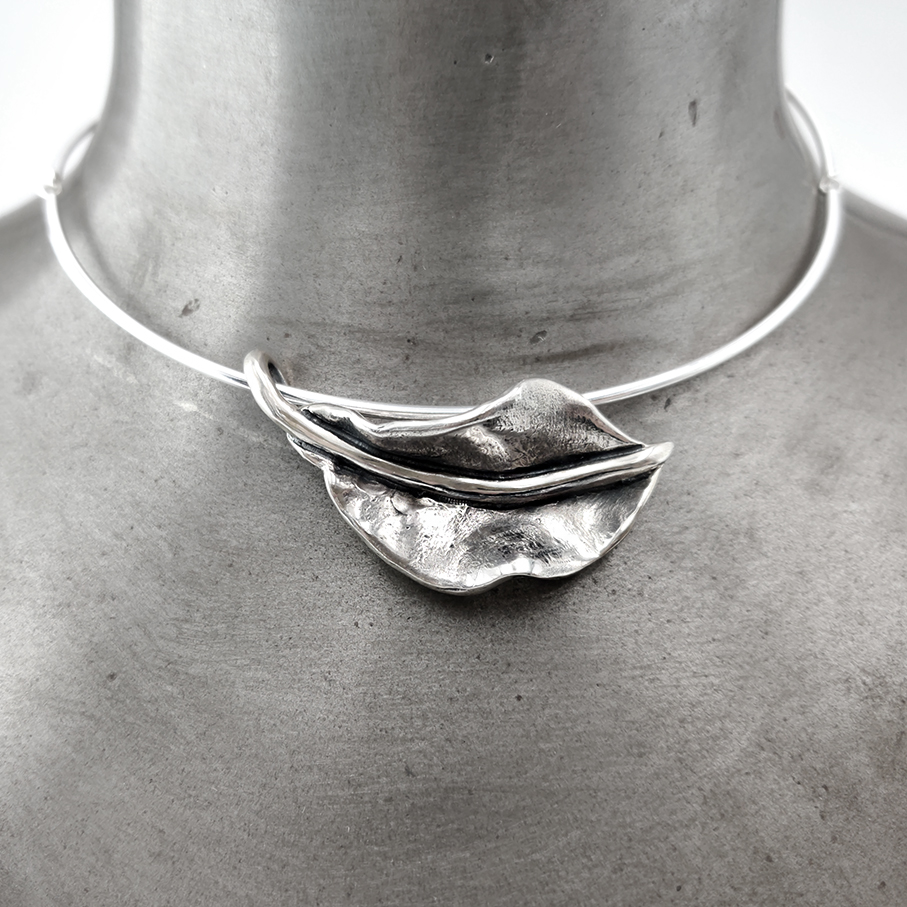 Ciondolo Foglia Media