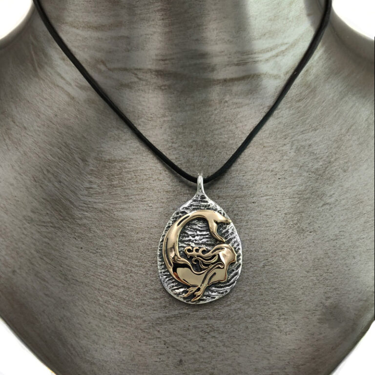 ciondolo sirena partenope con bronzo ok
